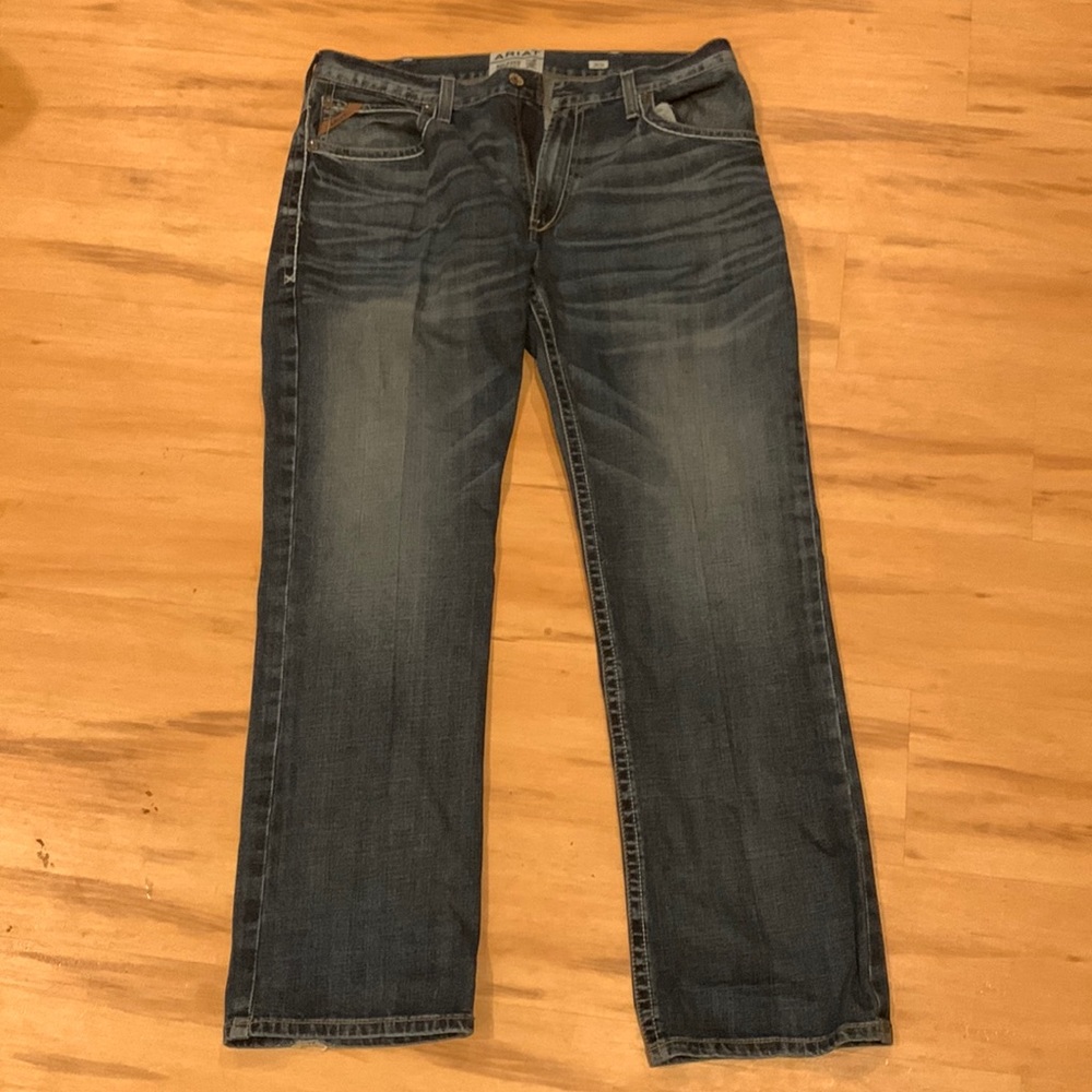 Ariat M4 38/34 men’s jeans